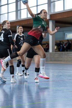 Bild 22 - wBJ HSG Kremperheide/Muensterdorf - HSG Joerl-Doppeleiche Vioel : Ergebnis: 34:23